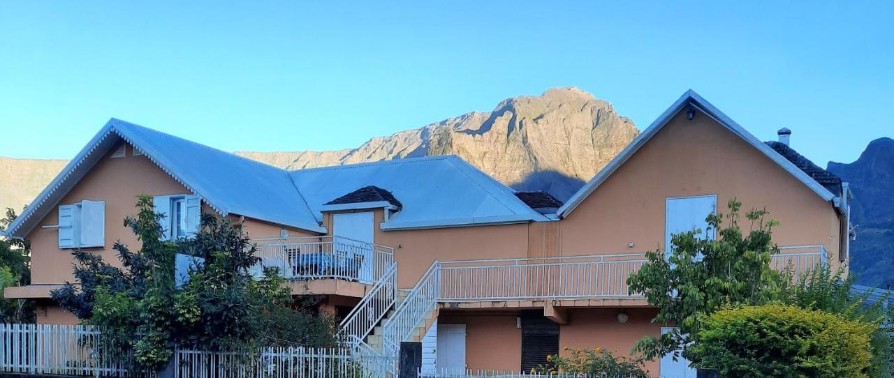 Gite Le Calou Pilon Cilaos Exterior foto